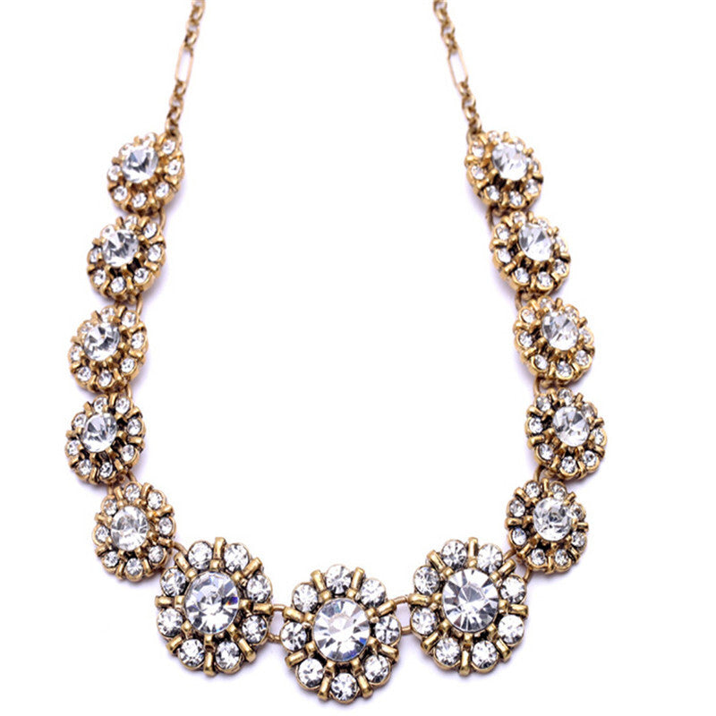 Aiyaya Premium Flower Snowflake Necklace - White