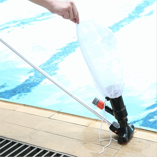 Portable vacuum jet pool cleaning tool Pool cleaning suction head