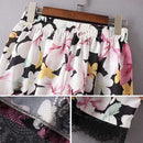 New Fashion Women Shorts Floral Print Elastic Mid Waist Lace Hem Slim Casual Boho Beach Wear Black