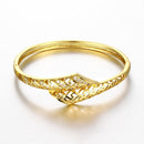 Brass Bangle Bracelet Embedded with AAA Zircon with An Opening & Hollow Lines Golden & Rose Golden Fashional Accessories for Women