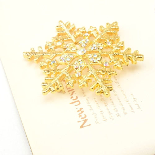 New Fashion Shining Rhinestone Crystal Snowflake Brooch Collar Clip Pin Clothes Accessory Scarf Buckle Nice Holiday for Women Lady Wedding Party Gift