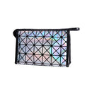 2018 New Fashionable Geometric Cosmetic Bag For Women Luminous Makeup Cases Ladies Zipper Cosmetics Organizer Folding Travel Make Up Handbag Classic 3D Diamond Texture Clutchbag