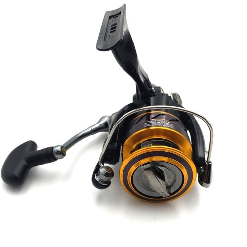 DAIWA Spinning Fishing Reel 5.3:1 Gear Ratio 2000S / 2500S / 3000S / 4000S Spinning Reel Left / Right Interchangeable Fishing Reel